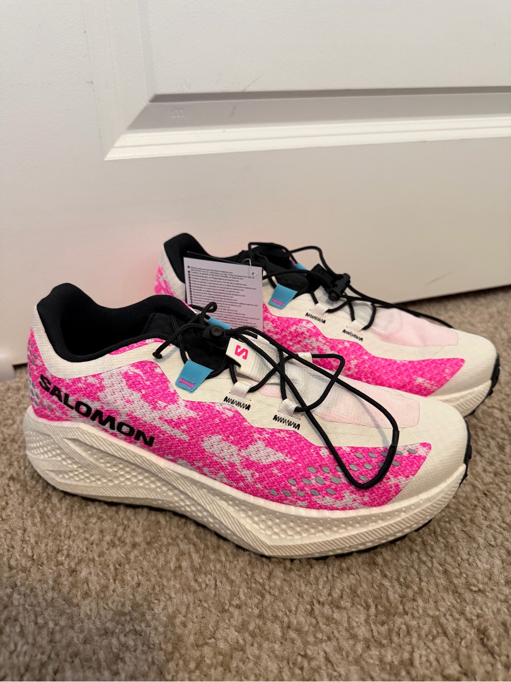 Salomon Aero Glide 4 Grvl Women’s Pink And White Running Shoes